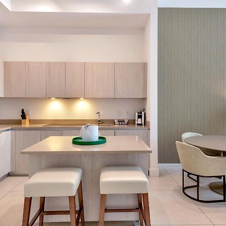 203-1Br/1Ba At The Beach Gem! Lux Amenities! Hollywood Exterior foto